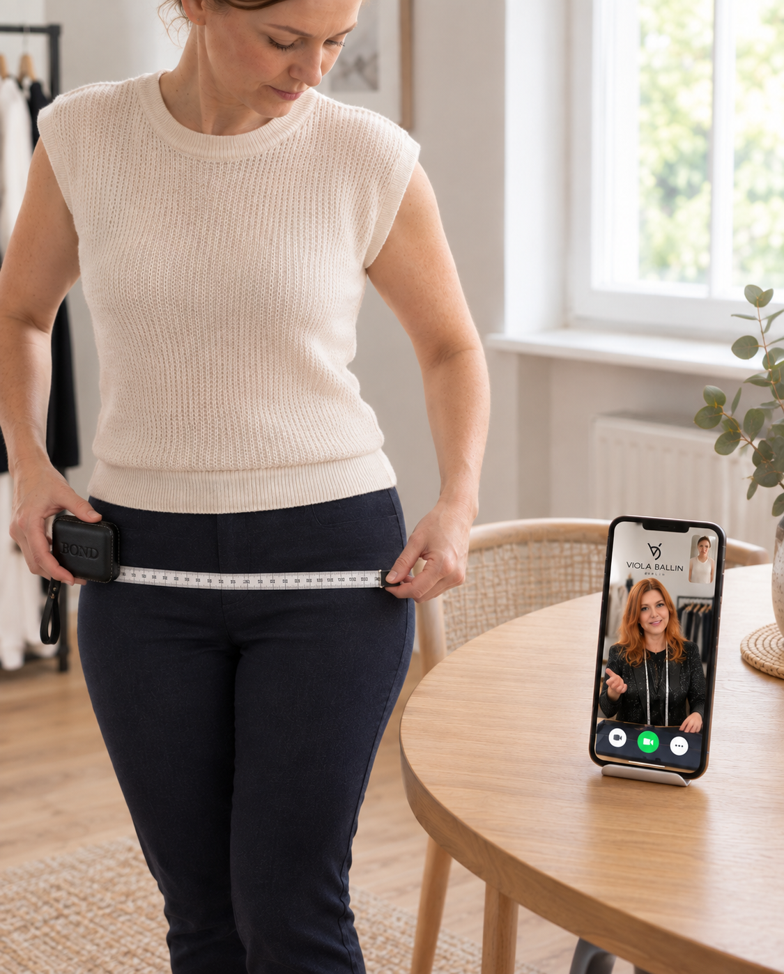 Maßanpassung per Video-Call mit Viola – inkl. BOND Leder-Maßband